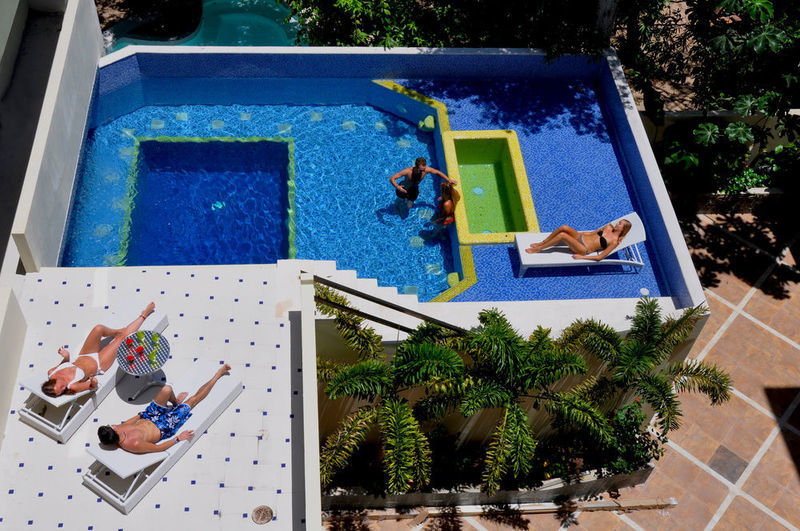Mimosa Ten Hotel